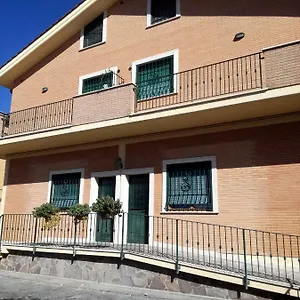 Alojamento de Acomodação e Pequeno-almoço B&B Ciampino, Ciampino
